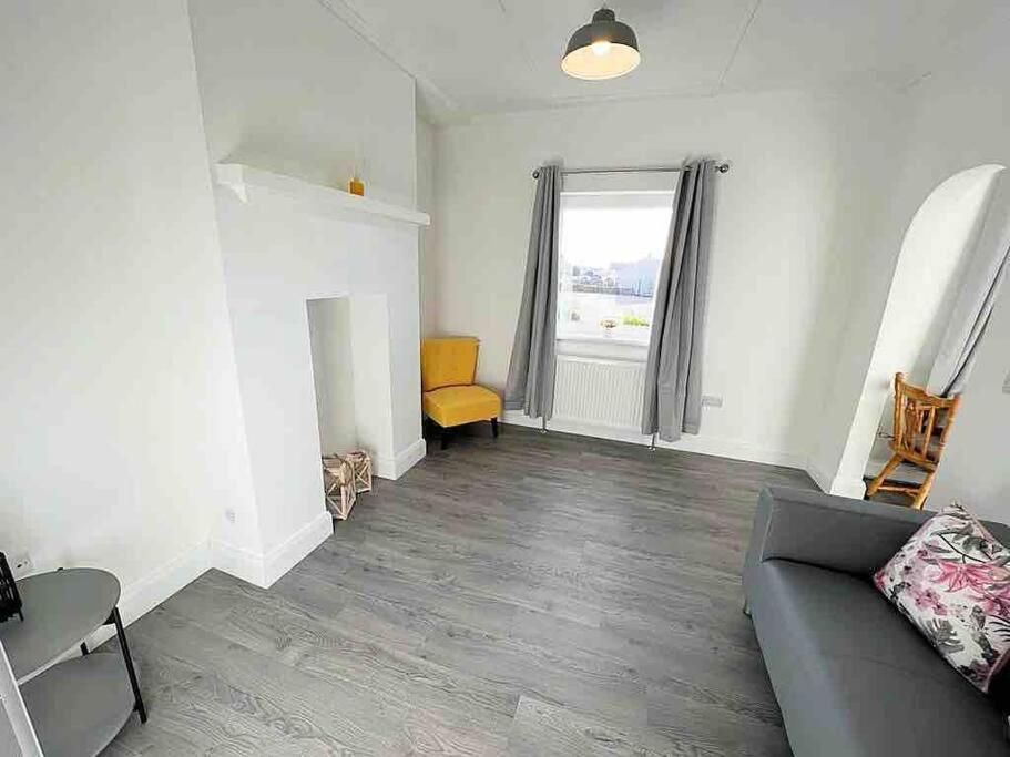 Mcbride's Bungalow, Chapel Road Dungloe Holiday home *